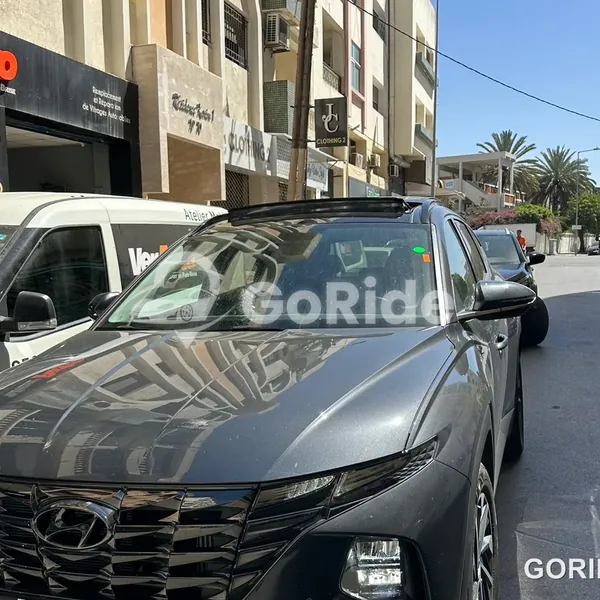 Hyundai Tucson de Peddle Car, photo réelle (plaque floutée)