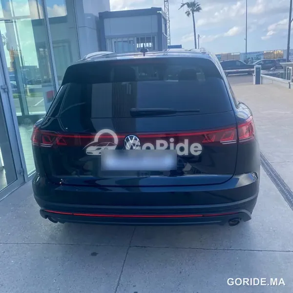 Volkswagen Touareg de Peddle Car, photo réelle (plaque floutée)